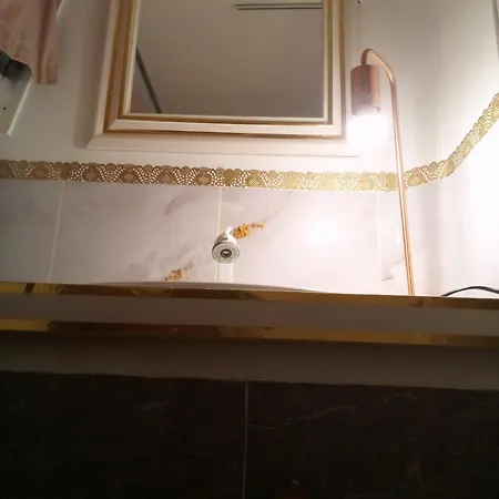 L'insolite !!! Le Tutto Bene Úszó hotel *